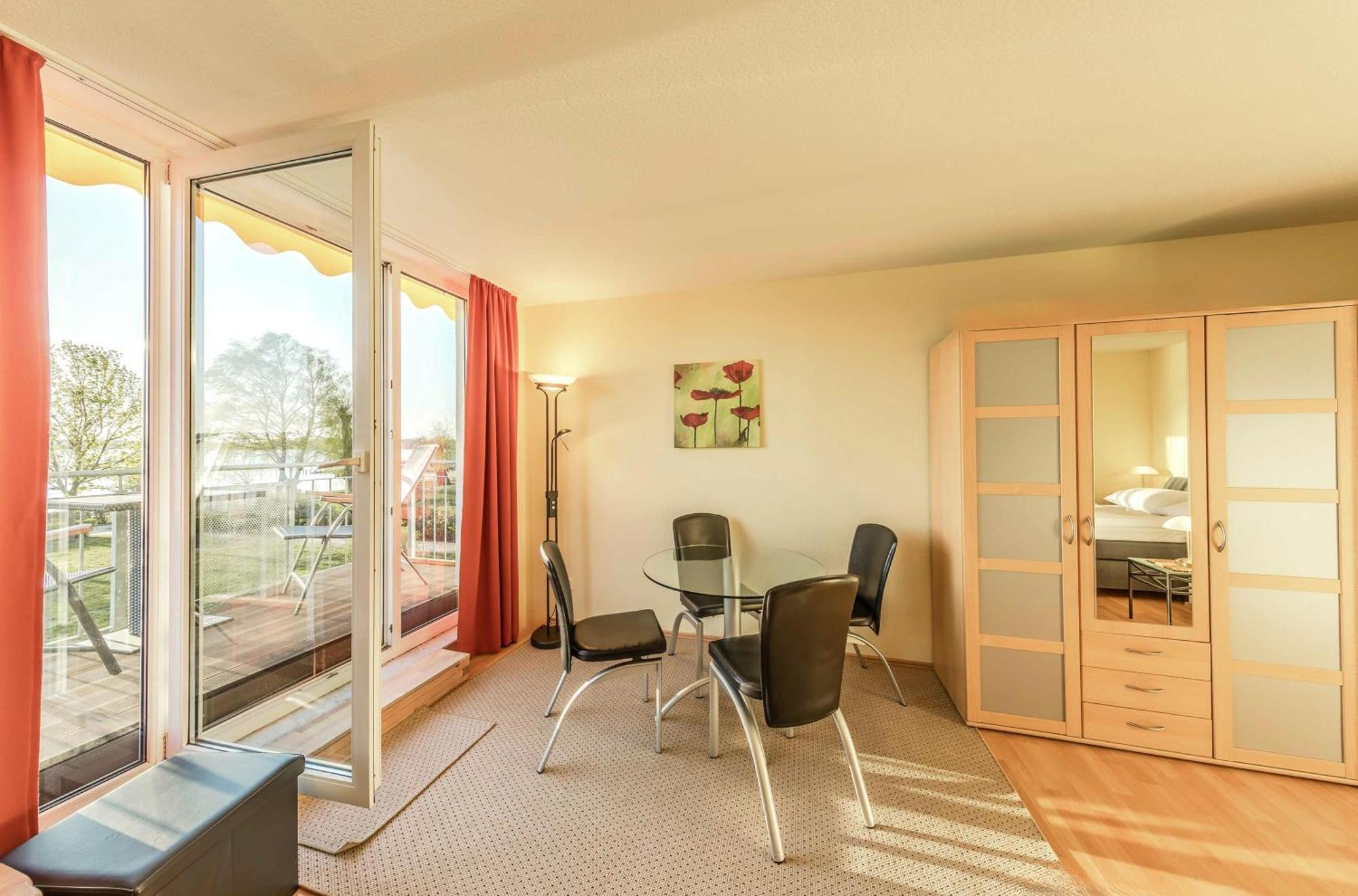 Ferienwohnung Residenz am Seeufer Waren  Exterior foto